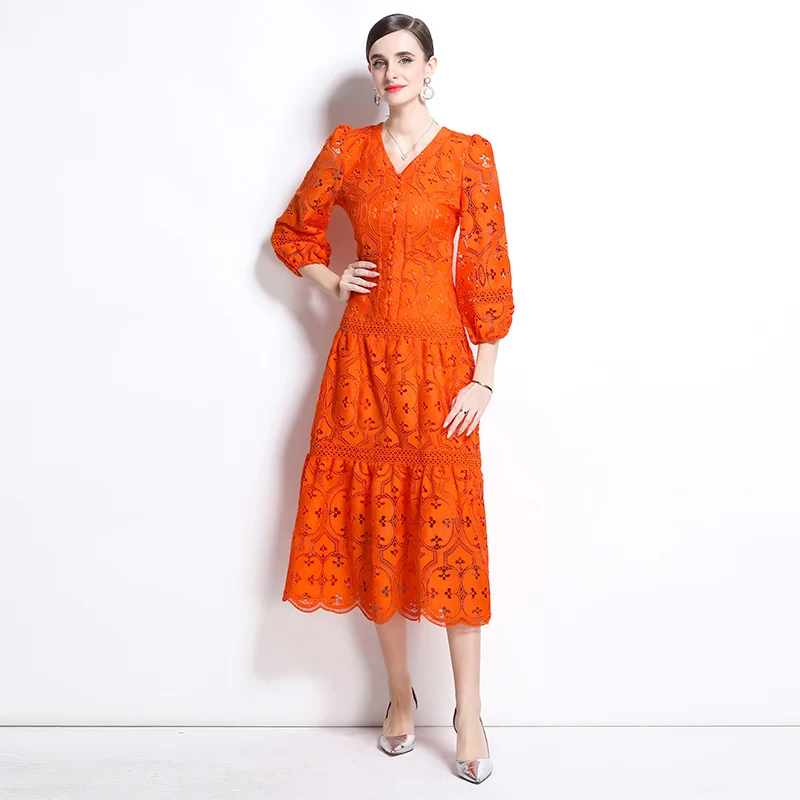 

New Spring Autumn Women V-Neck Three Quarter Sleeve Slim Long Dress High Quality Vintage Hook Flower Hollow Lace Runway Dress