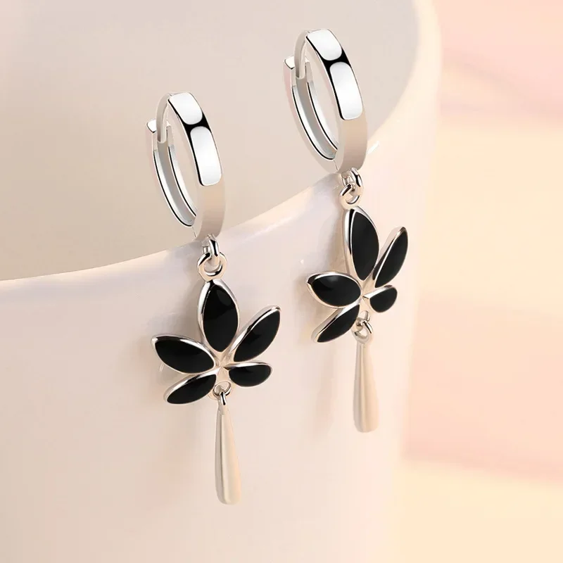 Boucles d'oreilles rétro créatives en argent regardé 925 pour femmes, cuir chevelu en érable noir, goutte d'oreille, bijoux d'oreille pour filles, cadeaux de la fête de Léon, nouveau