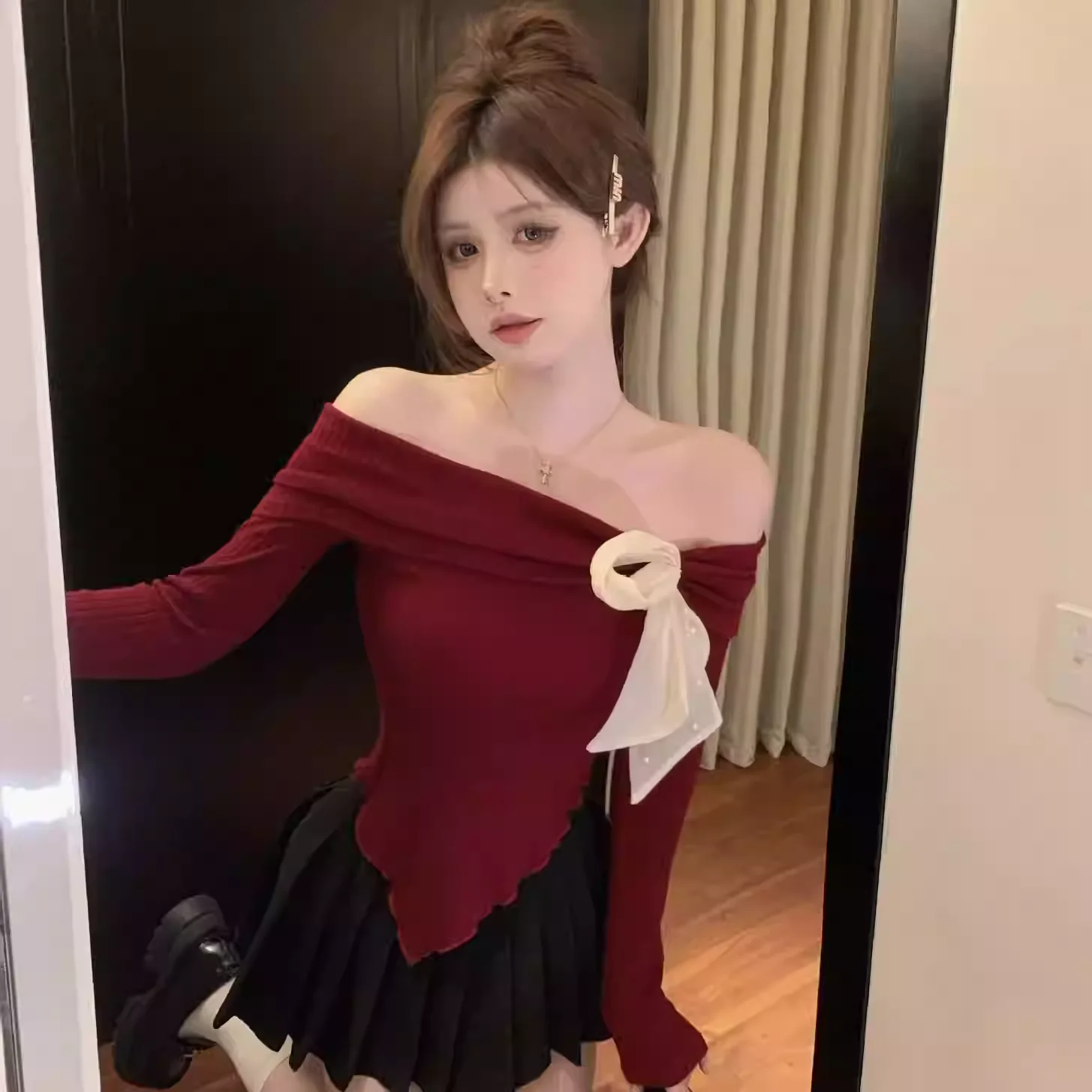 Pull tricoté à col Slash pour femme, rouge, Sexy, avec nœud doux, Slim, irrégulier, polyvalent, rajeunissant, haut tendance, printemps automne