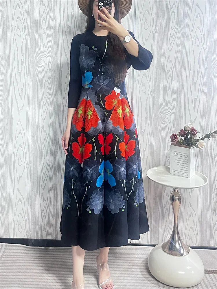 

2025 Summer New Miyake Pleated Dress Pleats Thin Buds French Pleated Coffee Break Dress Foreign Style Smudge Long Dress Women