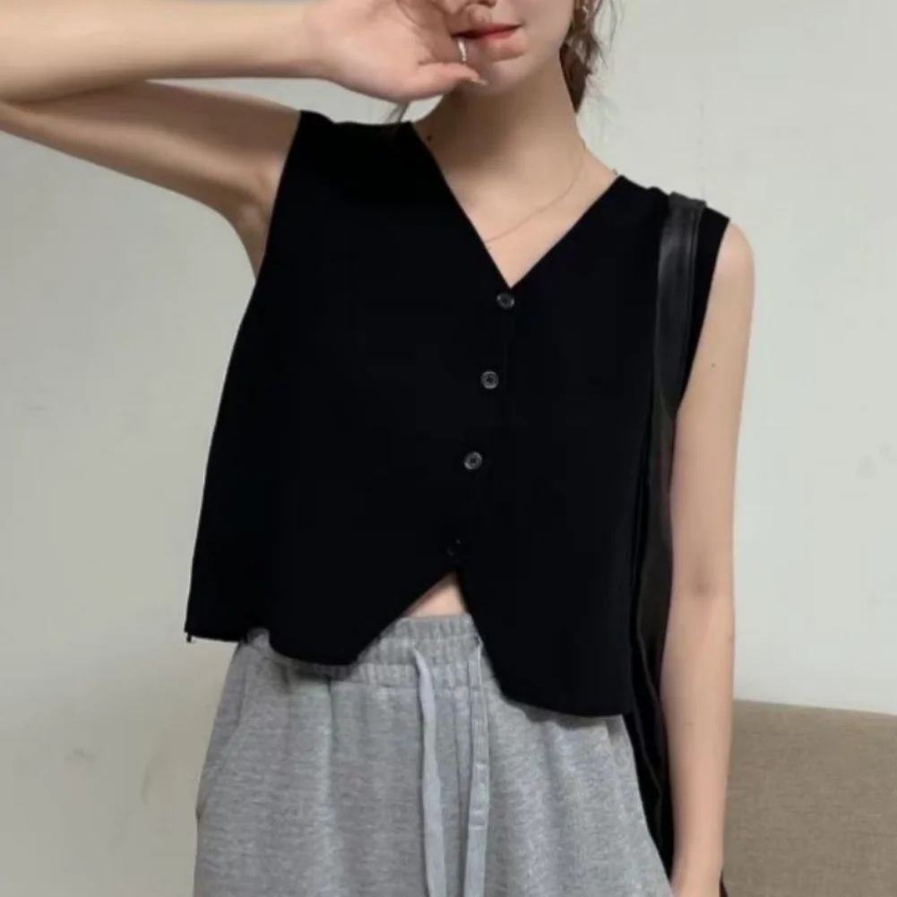 

Sleeveless Knitted Vest Tank Top for Women Featuring V Neck Collarless Design and Cotton Blend Fabric for All Seasons