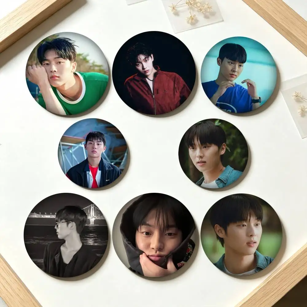 C-Choi Hyun Wook Actor 25mm 32mm 44mm 58mm 75mm Brooches Badges Pins for Accessories Gift