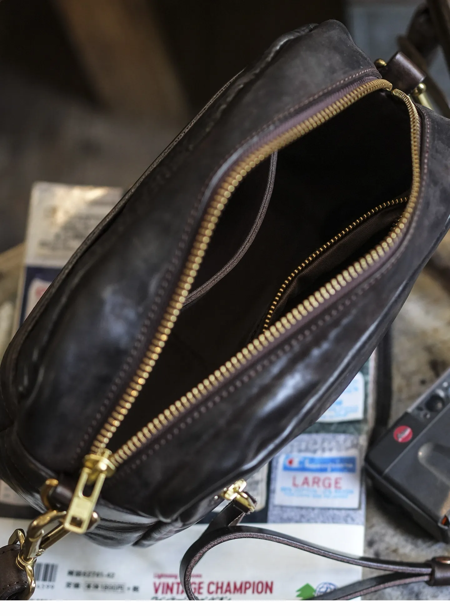 fashion vintage designer handmade padded genuine leather men's crossbody bag casual luxury real cow leather shoulder bag