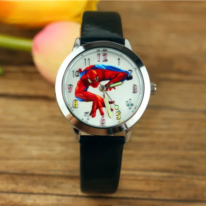 

New Fashion Spiderman Watches Children Watch Women Cute Cartoon Watches Kids Quartz Wristwatch Relogio Clock Gift Kids Watch