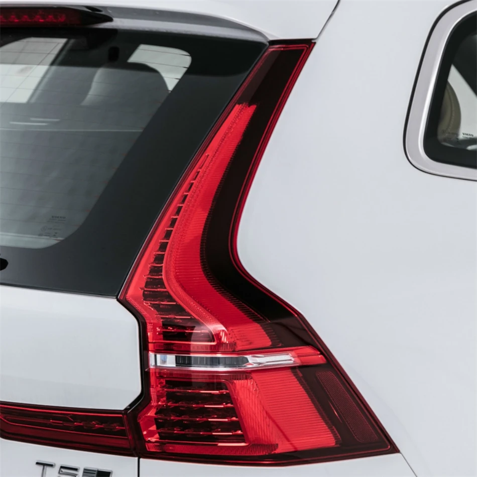 For Volvo XC60 2018 2019 2020 2021 2022 2023 2024 2025 Taillight cover taillight housing rear lamp cover