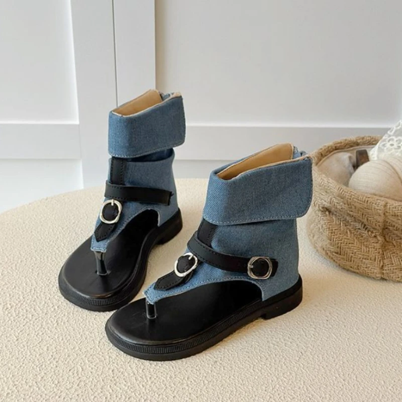2026 New Girls Kids Thong Sandals Retro Retro Roman Style Flat Sole European American Fashion