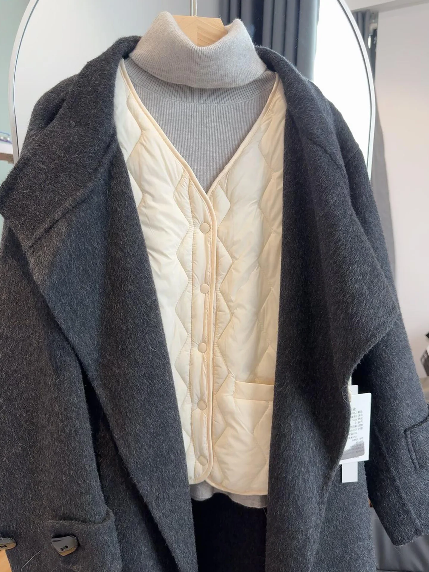 Chaleur couleur Pure Svel gilet superposition vêtements intérieurs coréen Sle 2025 hiver Faion trajet v-ne bouton unique poète Art