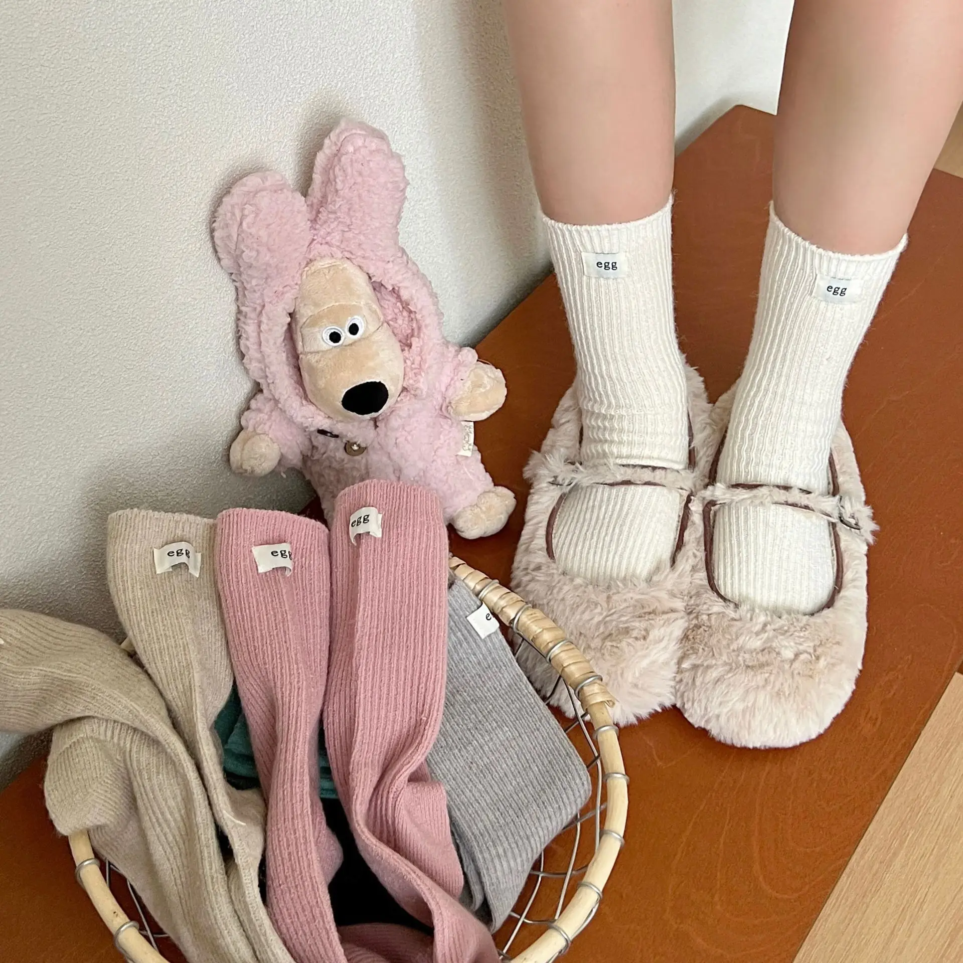 

Women's Sock Autumn Winter Mid Tube Soft Look Beautiful Fashion Solid Color Striped Wool Comfortable Cloth Label Floor Socks