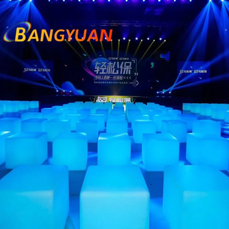 Customized Free Logo  Light LED Cube Night Light with Remote Control Led Cube Light  Cube Led Table Lamp Restaurant Sourcing