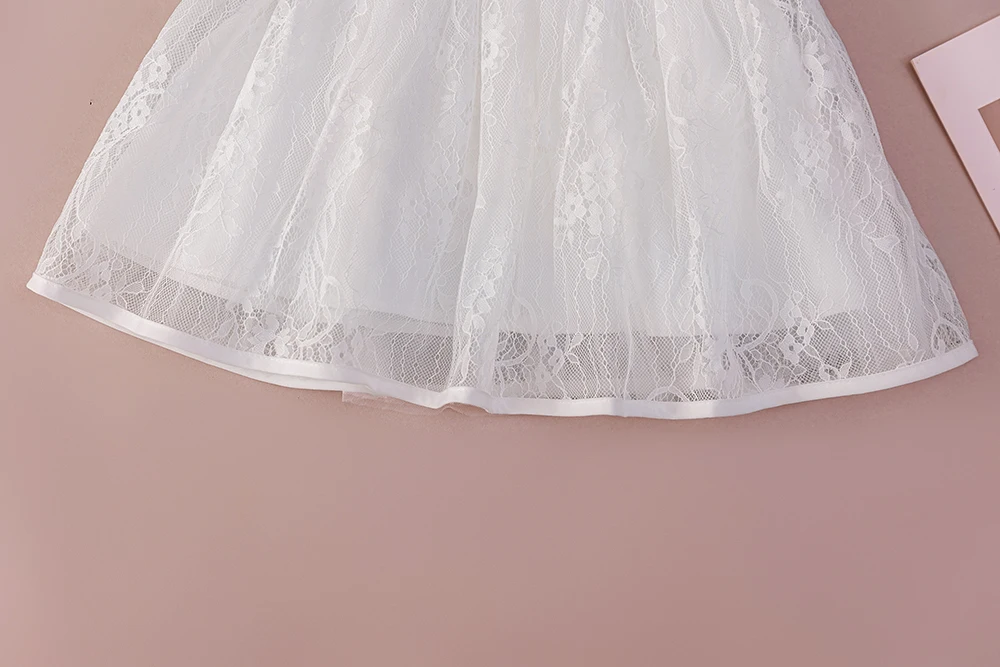 白い服女の赤ちゃん 1 年洗礼ガウン新生児ドレス女の子のためのフラワーチュール白パーティー服 0-2 年