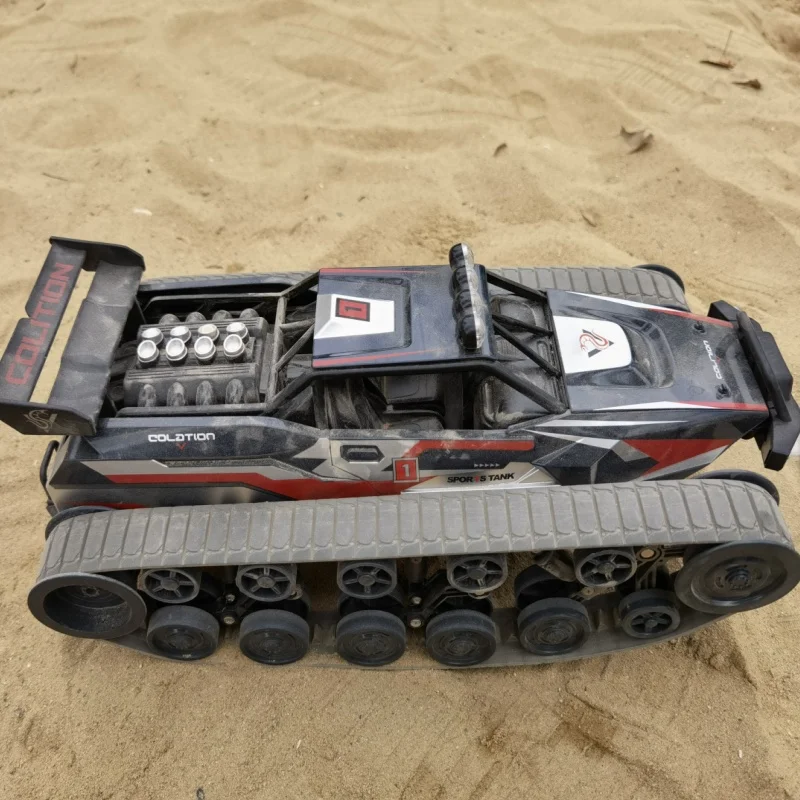 Remmote Control Rc Tank 1/12 2.4g serbatoio di controllo remoto in lega ad alta velocità Drift Spray Tank Model Toy giocattoli per bambini regalo di compleanno