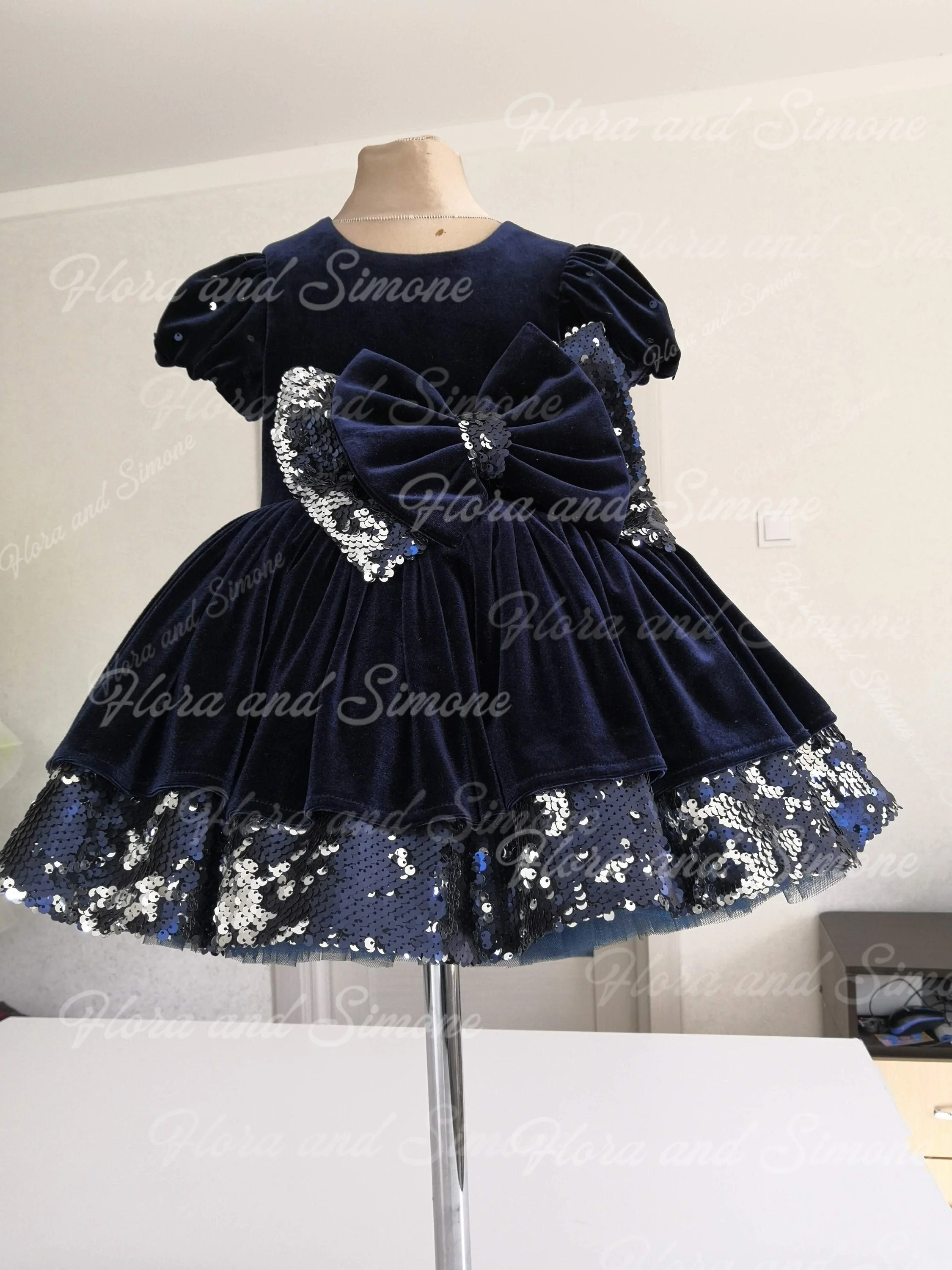 Mini jupe en velours à paillettes pour bébé fille, robe à fleurs à manches courtes pour spectacles de danse, cadeaux de fête d'anniversaire