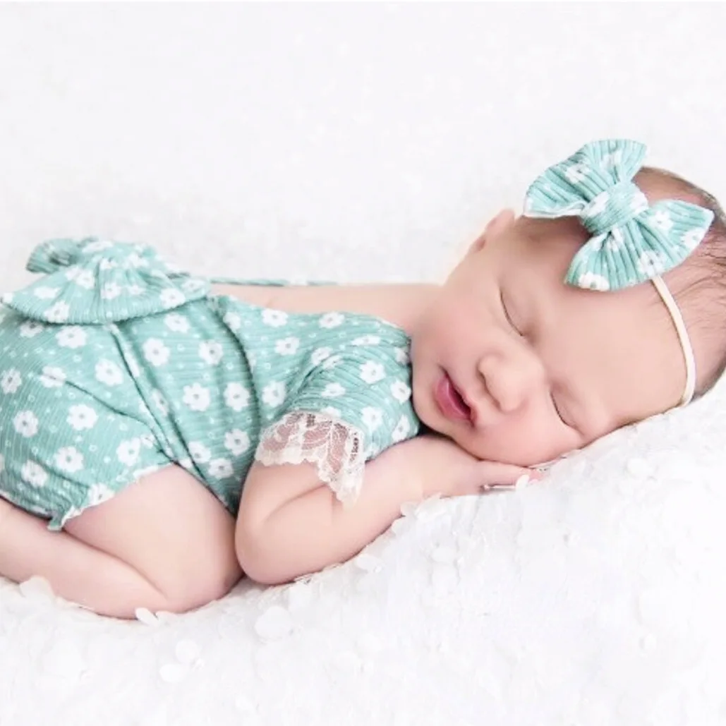 

Newborn Lace Flying Sleeve Printed Photography Hat Clothes Butterfly Bow Hairband Set Two Piece Set 아기 코스프레 신생아사진소품