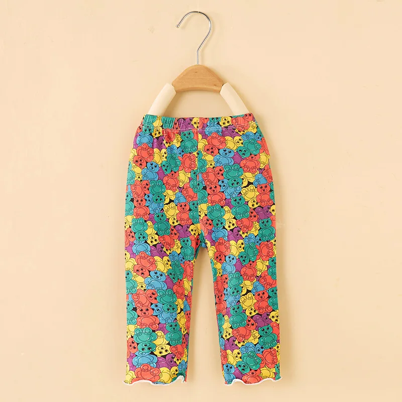 2024 Frühling Sommer Baby Mädchen Leggings Mode Cartoon Muster kurze Hosen für Mädchen trend ige enge Outwear Kleidung 3-8 Jahre