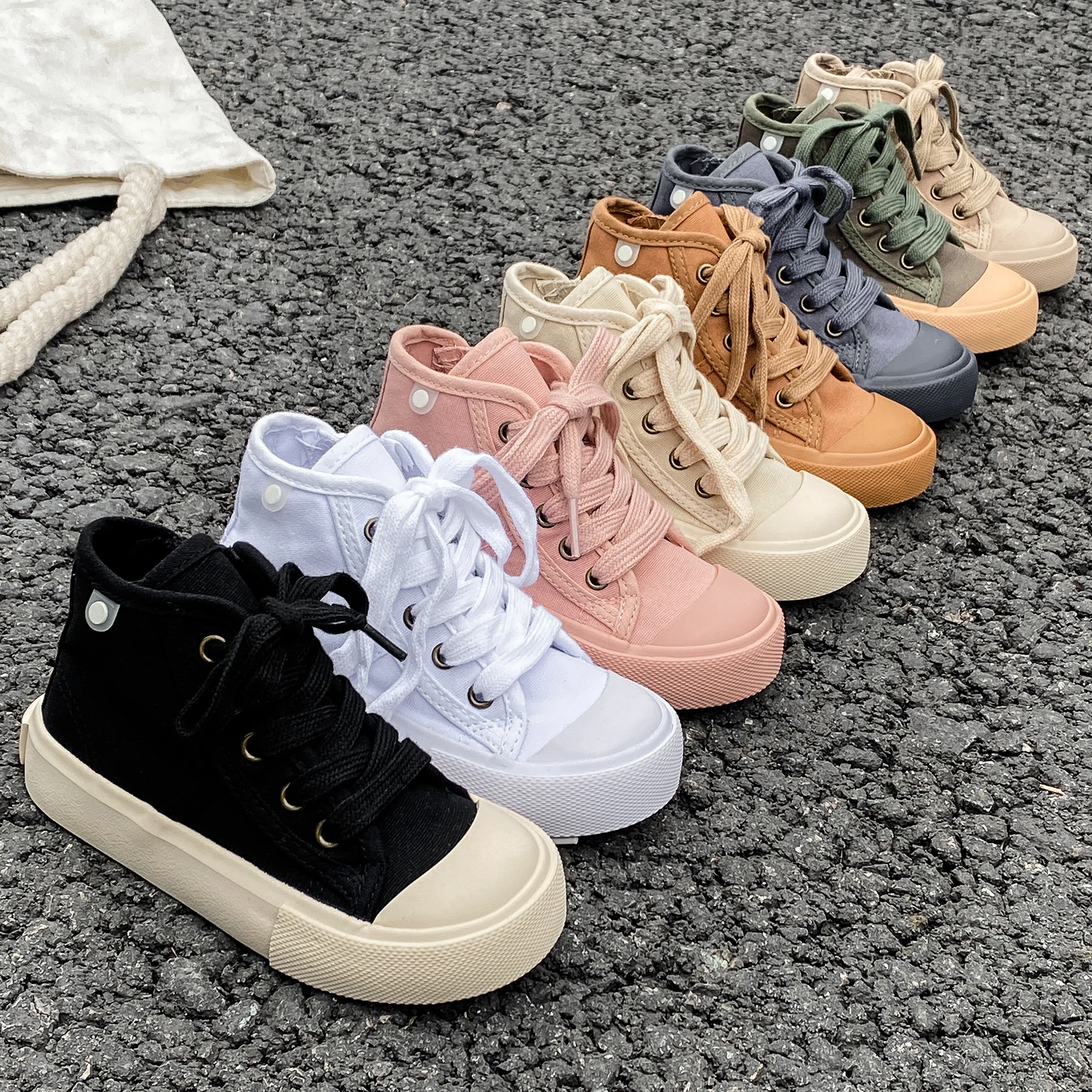 8005 High top lace up solid color children's canvas shoes candy color boys and girls board shoes breathable and fashionable