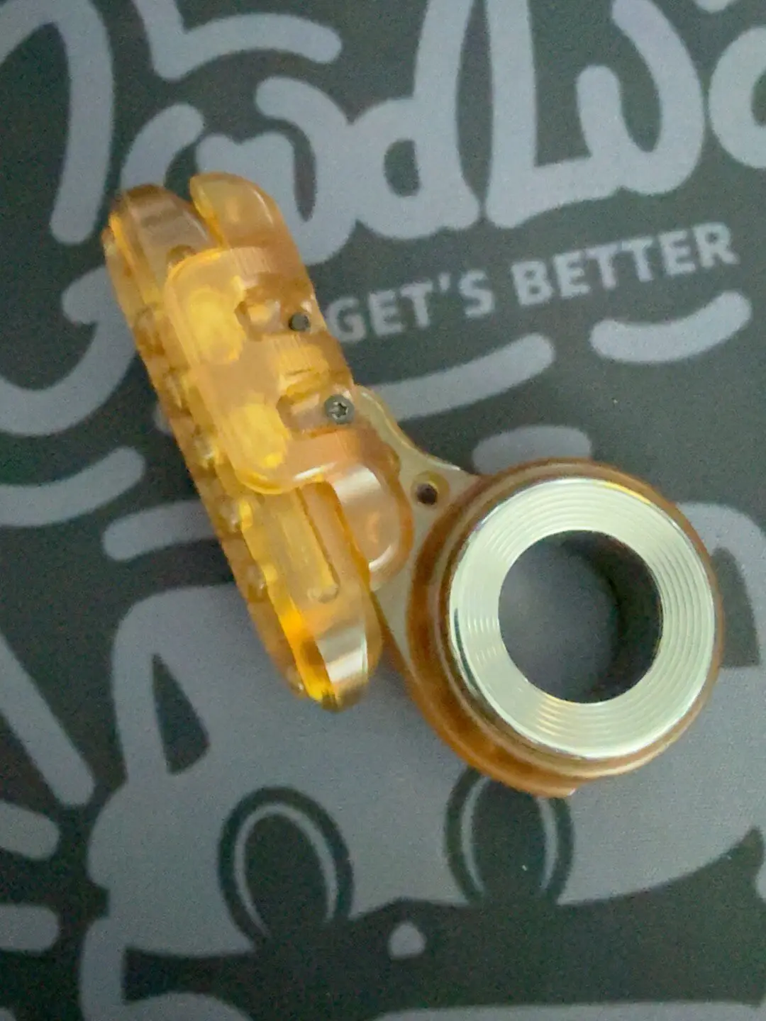 EDC plays with Wulezhi steel bone prosthetic eye pei decompression toy