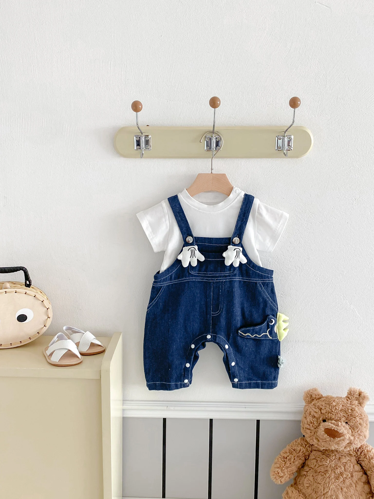 

Новинка осени 2023 года, джинсовый комбинезон без рукавов для маленьких девочек, милый комбинезон с заячьими ушками для маленьких девочек, комбинезон для младенцев, детская одежда, От 0 до 24 месяцев