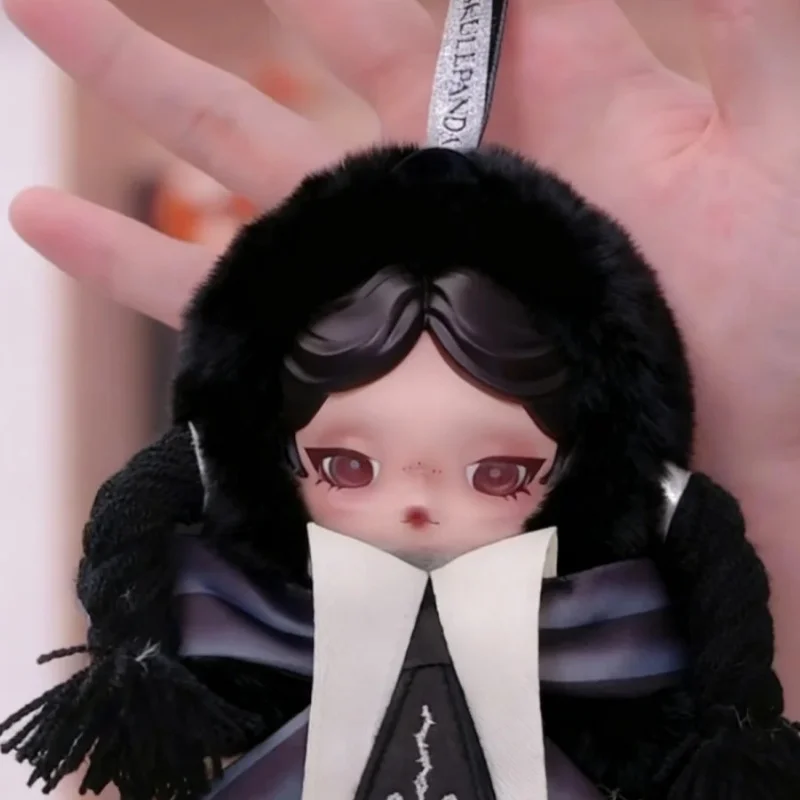 حقيقية البوب مارت Skullpanda الأربعاء أفخم دمية المفاتيح أبدا أكاديمية النسخة الموحدة صندوق غامض الحلي العصرية اللعب