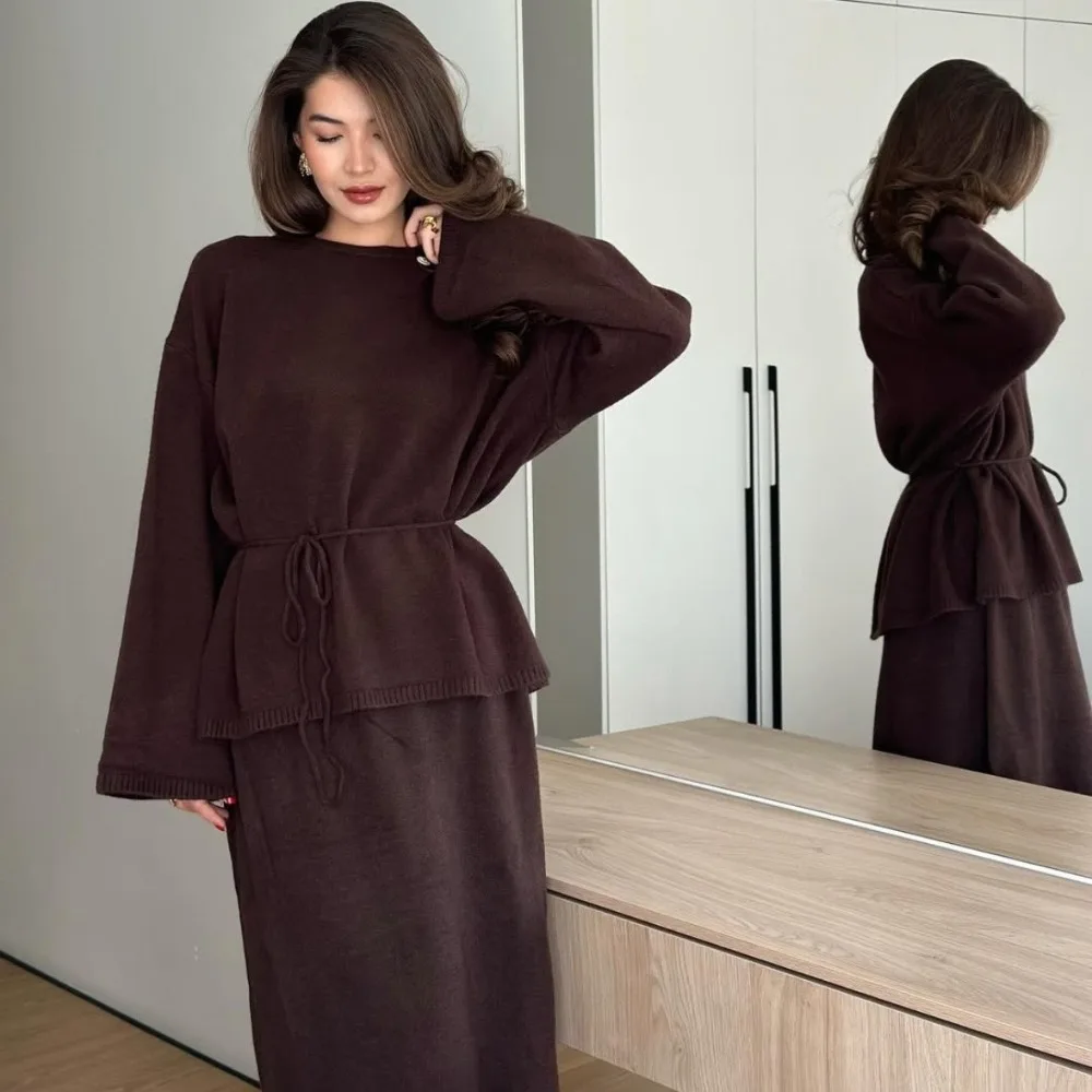 Women's Knitted Suit Loose Large Size Crew Neck Sweater + Skirt Two-piece Set Warm and Thicker Texture Unique Fashion Simple