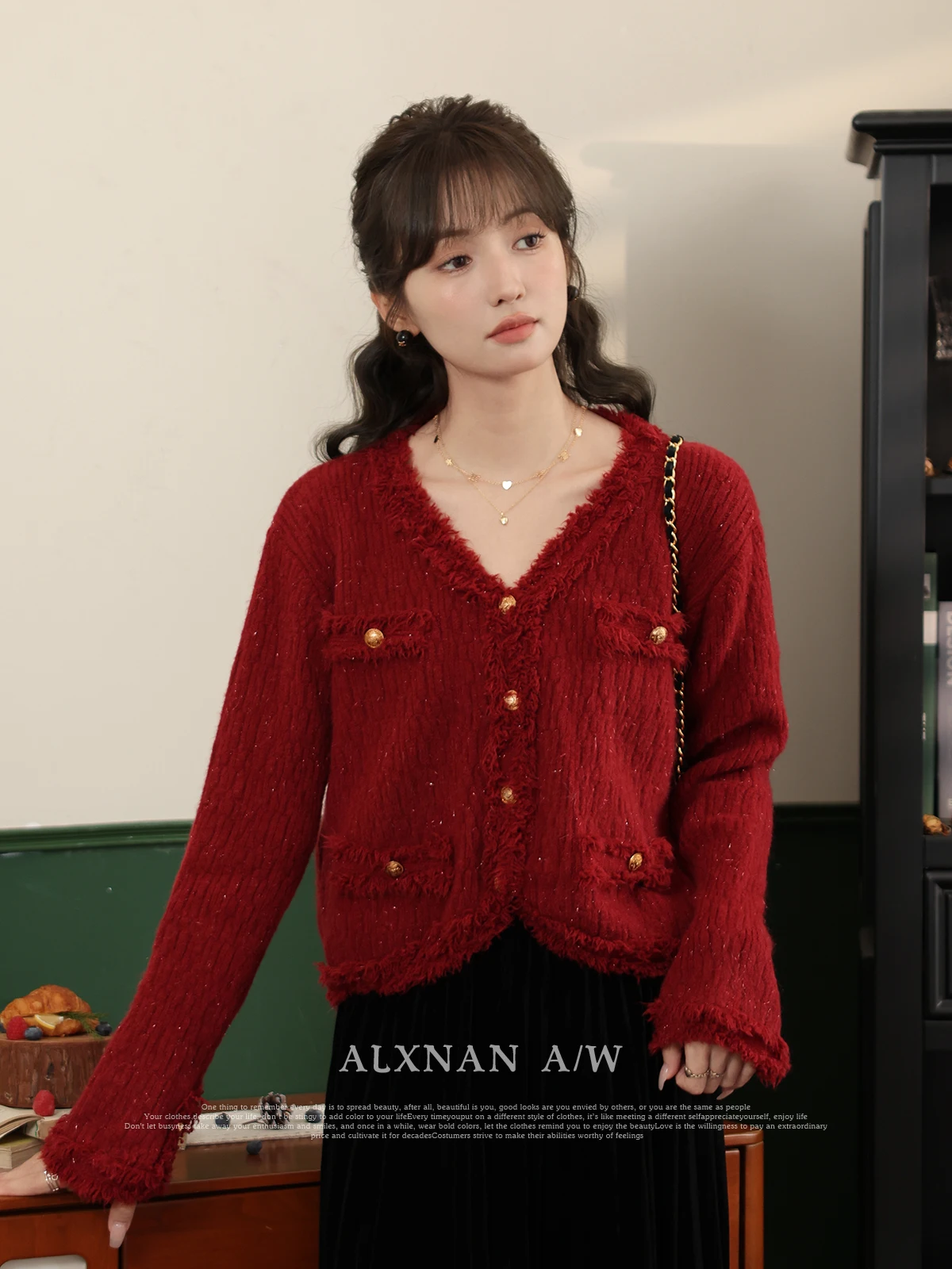 ALXNAN Women's Classic Basics Cardigans Raw Edge V-neck Long Sleeve Metal Buttons 2024 Autumn Winter Commuter Sweater LXN325128