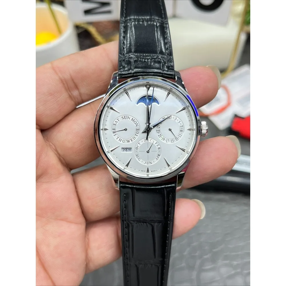 

Новые высококлассные часы J+ 2026 года: универсальные и подходящие для различных элитных мероприятий