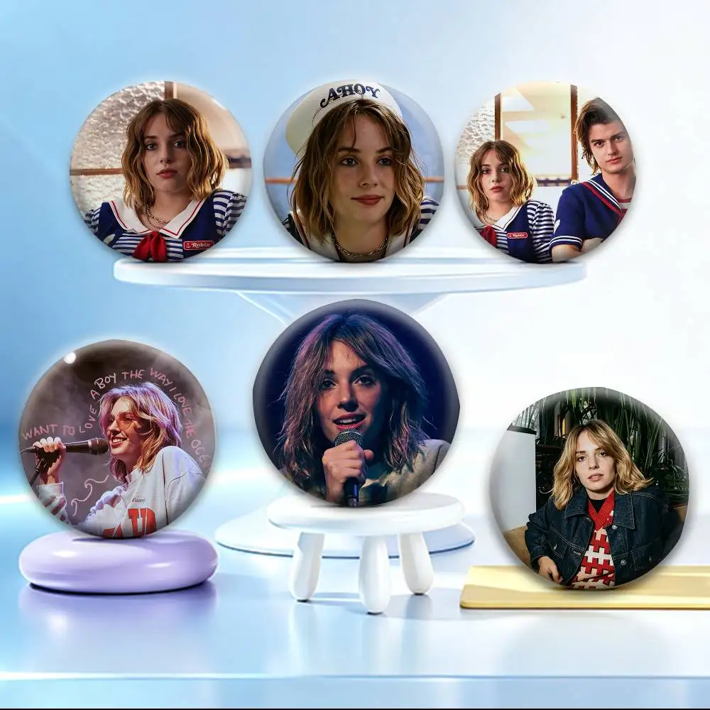 Retr Maya Hawke   Badges Creative Tinplate Button PinsBrooch Badge Clothes Backpack