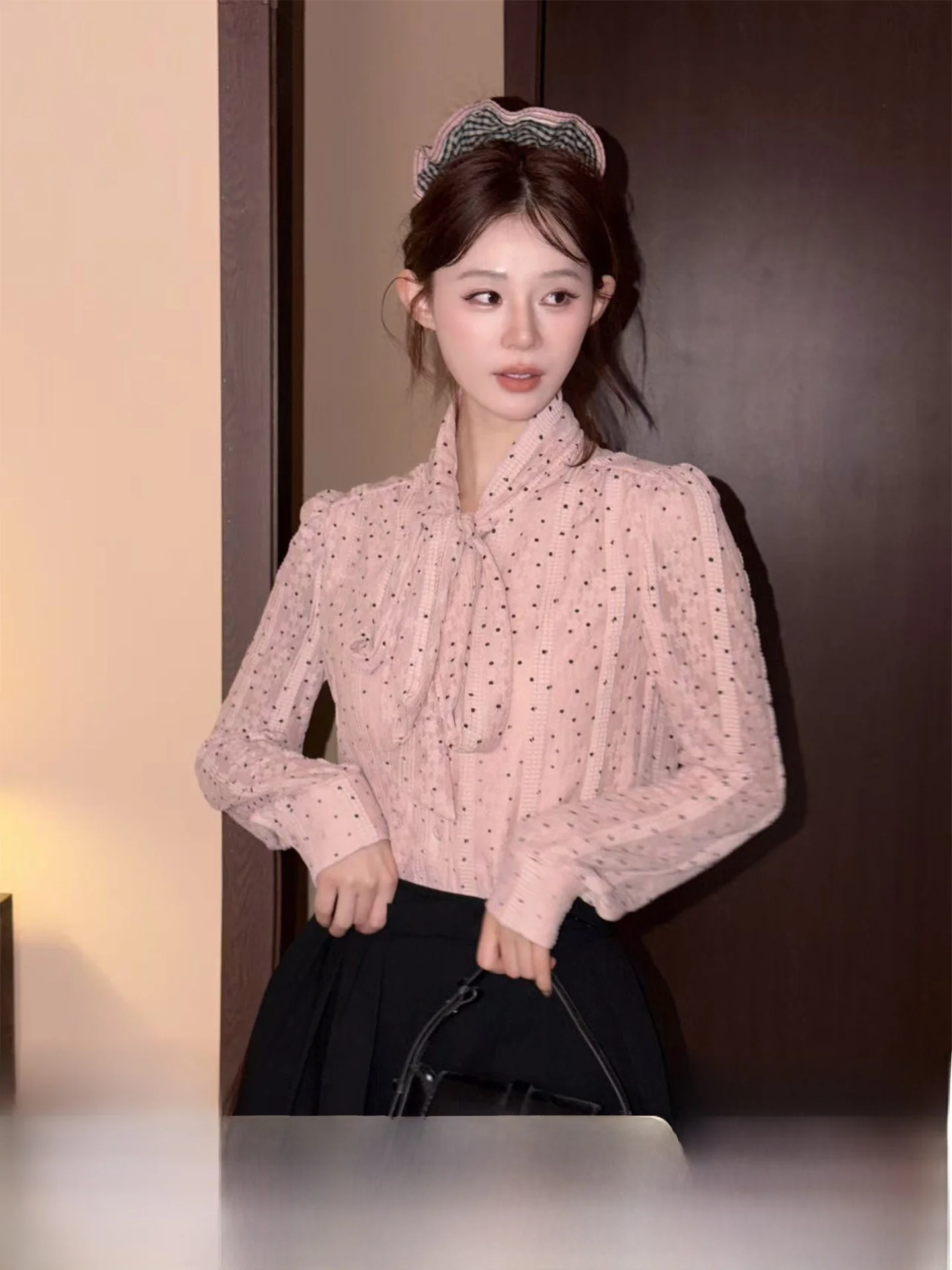 

Ele Pink irt with Bow Knot Detail Soft Polyester Fiber Long Sve Busin Casual Women's Top for Spring Season