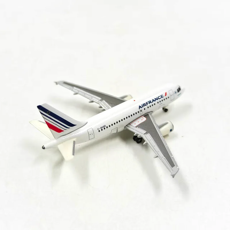 herpa Diecast Alloy 1:500 Scale A318 524063-001 Passenger Airplane Model Holiday Collection & Gift & Souvenir Display Toy