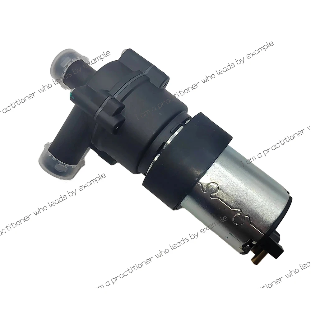 Pompe à eau auxiliaire 12V Mercedes-Benz - alternate angle