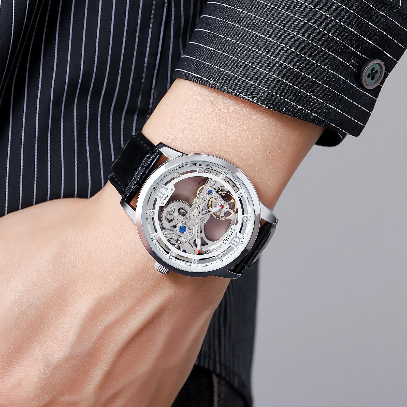 SKMEI Fashion Openwork Art Transparent Watch Three-Dimensional Creative Embossed Business Atmosphere Men's Mechanical Watch M031