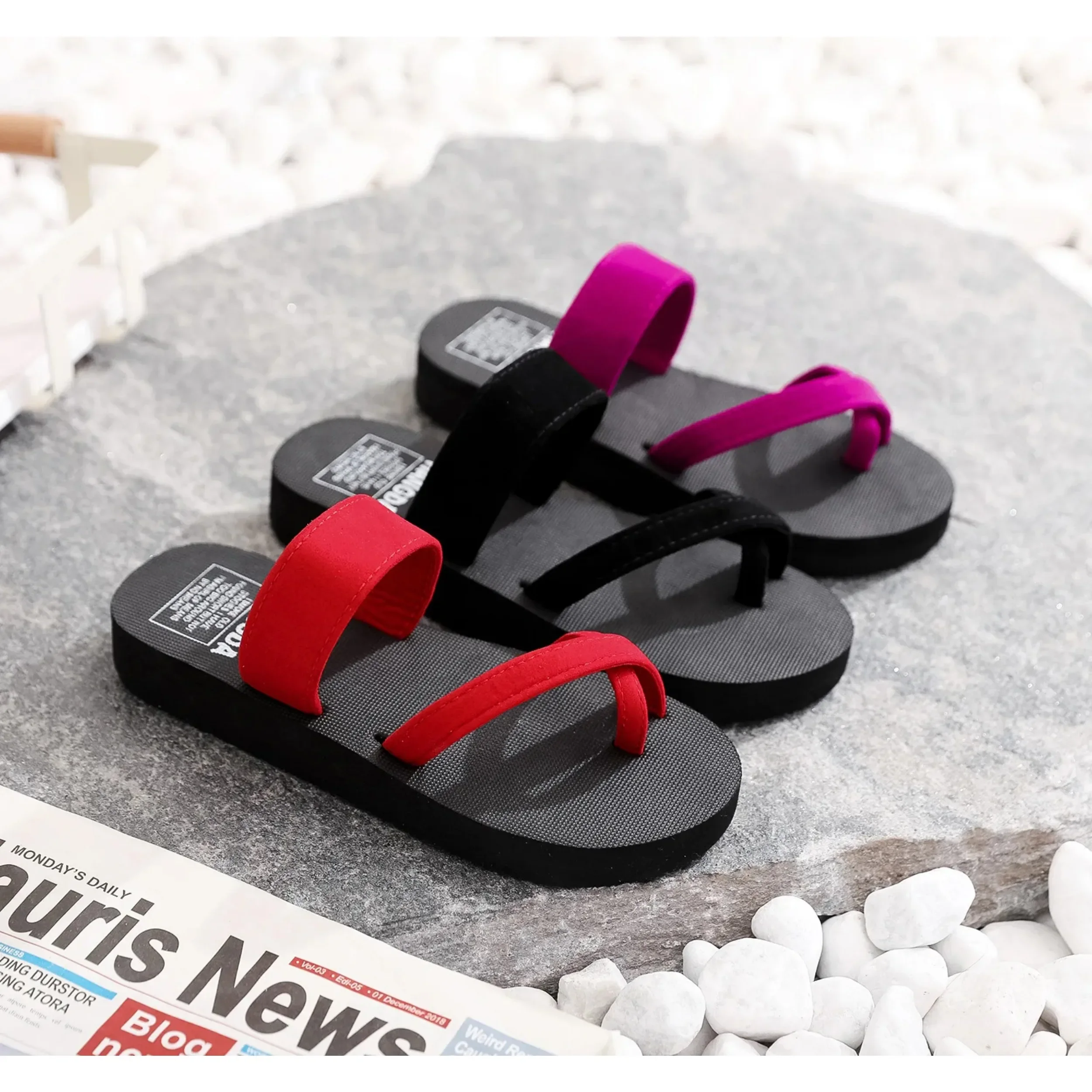 Summer Women Slippers Outdoor Light Weight Cool Shoes Ladies Flat Flip-flop Black Non-slip Basic Home Sandals Zapatos De Mujer