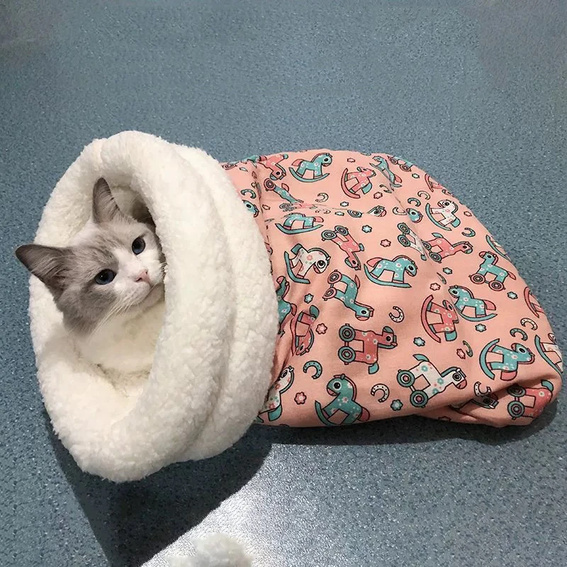 

Cat Sleeping Bag Lamb Fleece Winter Warmth Dog Nest Semi Enclosed Safety Kitten House Four Seasons Universal Pet Bed PP cotton