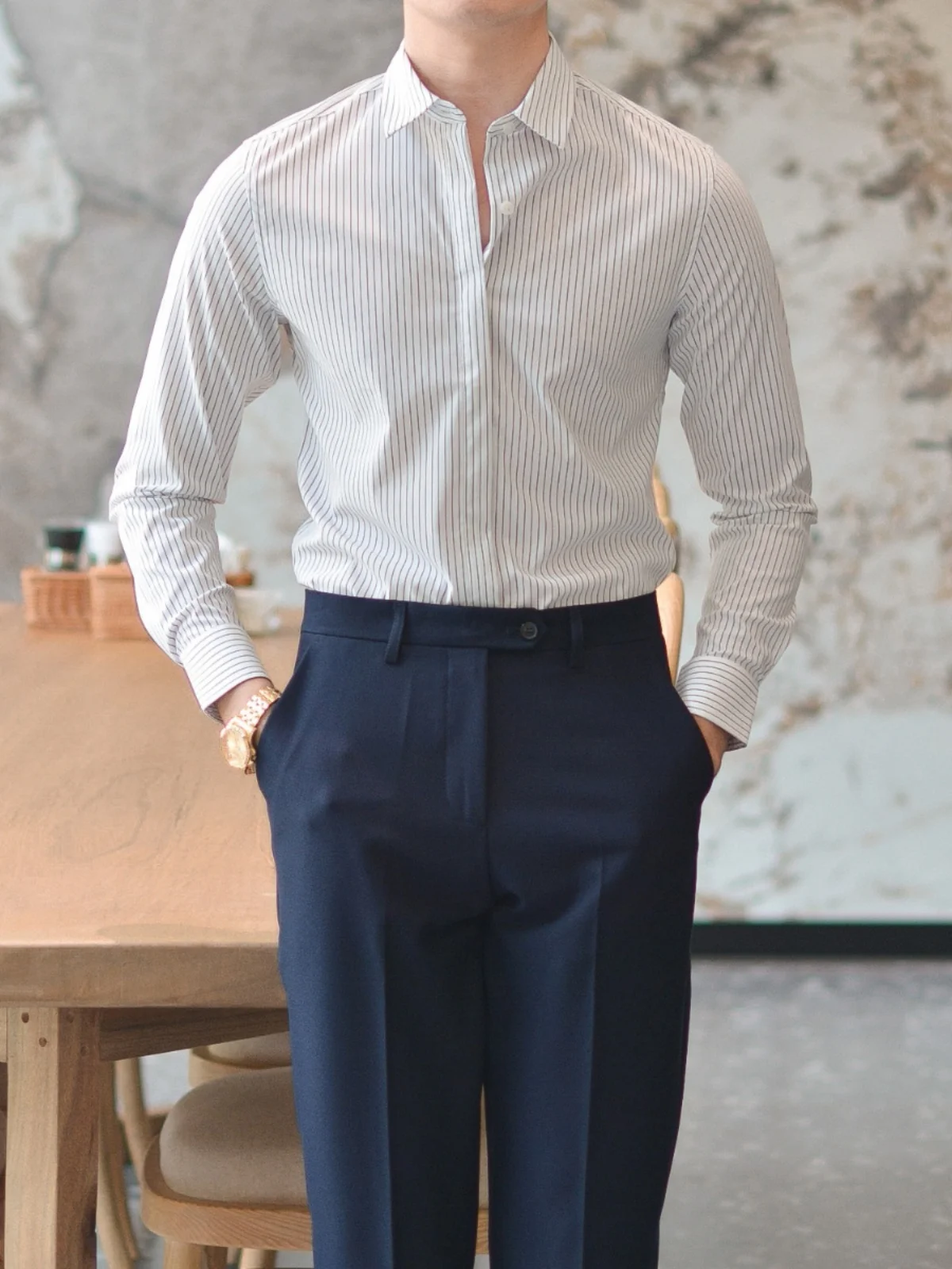 

Мужская рубашка в полоску, повседневная, деловая, немнущаяся, легкая, для зрелых мужчин, джентльменская, в британском стиле, не требующая глажки, дышащая, влагоотводящая