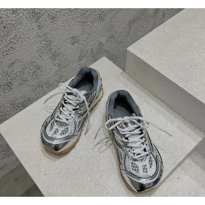 أحذية رياضية كاجوال للرجال مقاس كبير 2025 أحذية ركض عصرية للنساء أحذية مريحة ومسامية مصممة فاخرة للحفلات #2