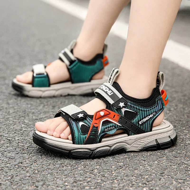 Children's Sandals 2024 Summer New Breathable Anti Slip Boys' Sports Sandals Soft Sole Anti Slip Student Beach Shoes