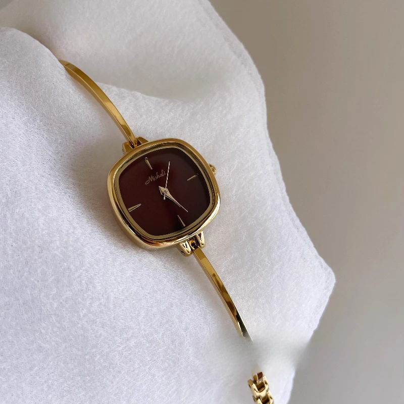 Classic Trend Ladies Watch Elegant and Simple 2025 Waterproof Quartz Watch Birthday Gift Student