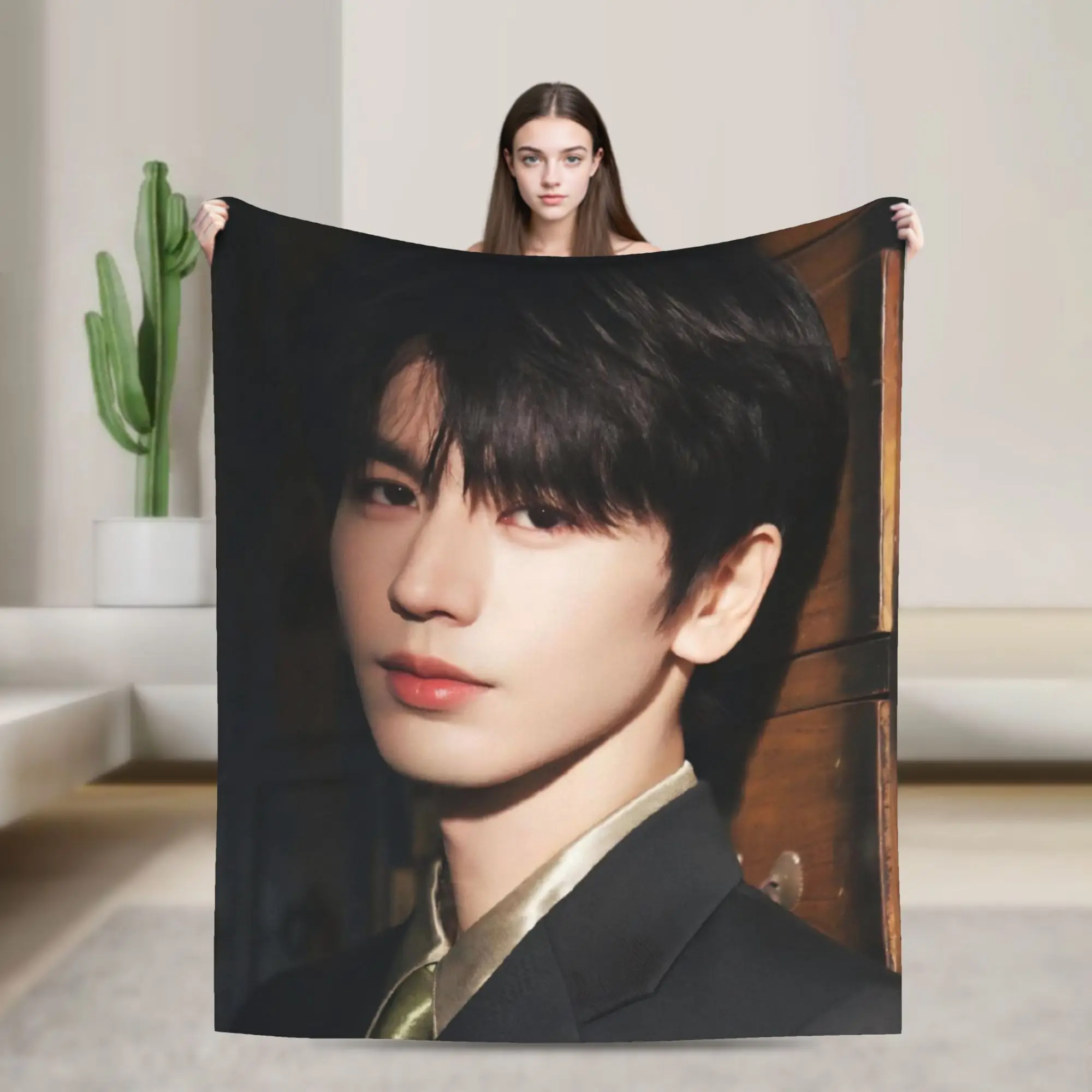 Warm Soft BlanketStudents Decorative Zhang Ling he  Throw Blanket  Flannel Bedspread For Couch Chair Graphic Sofa Bed Cover
