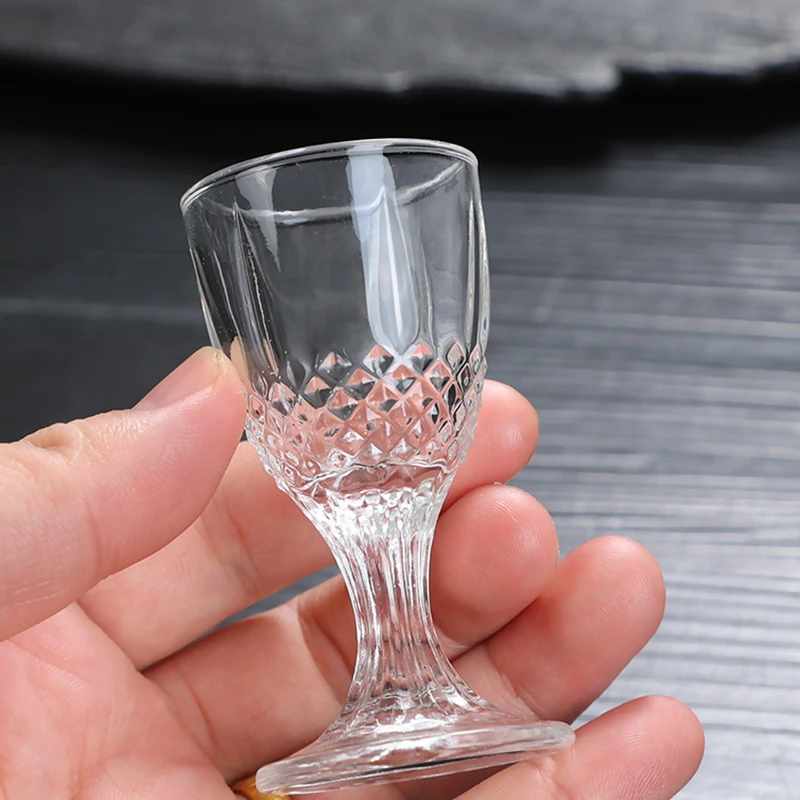 6pcs Goblet Spirits Cup 10ml Small Capacity Glass Baijiu Cup Mouthful Wine Dispenser Cups Wholesale Drinkware Transparent Cup