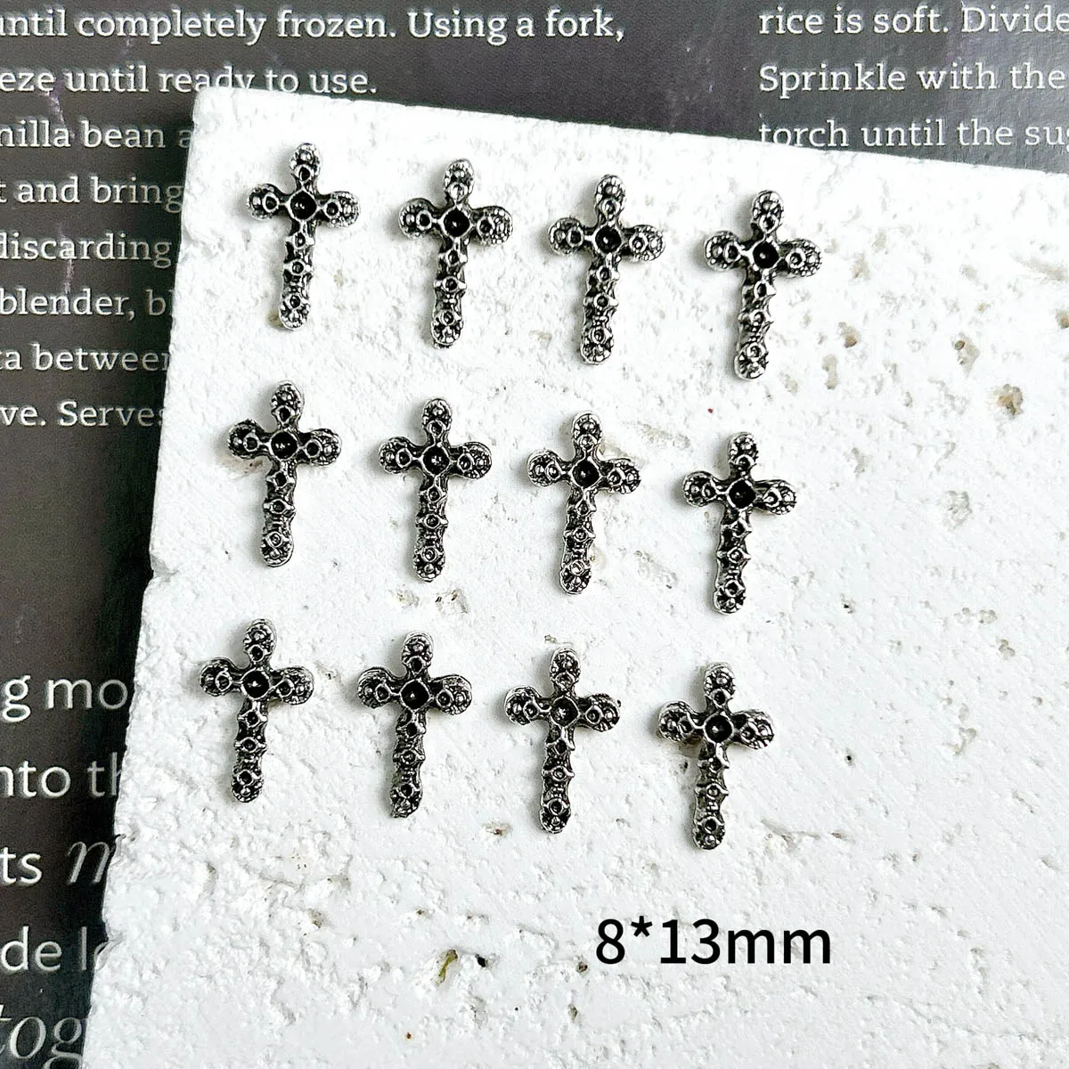 30PCS minimalistische exquisite Heavy Metal Kreuz Nail Art Dekorationen 3D Vintage Legierung Kreuz Punk Stil Nagel Charms für DIY Maniküre
