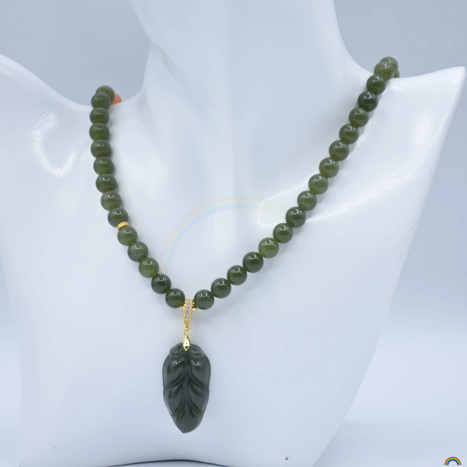 Natural Hotan Jade Jasper Necklace Leaf Pendant Old Mineral Bead Jade Versatile Luxury Necklace Rwbuy