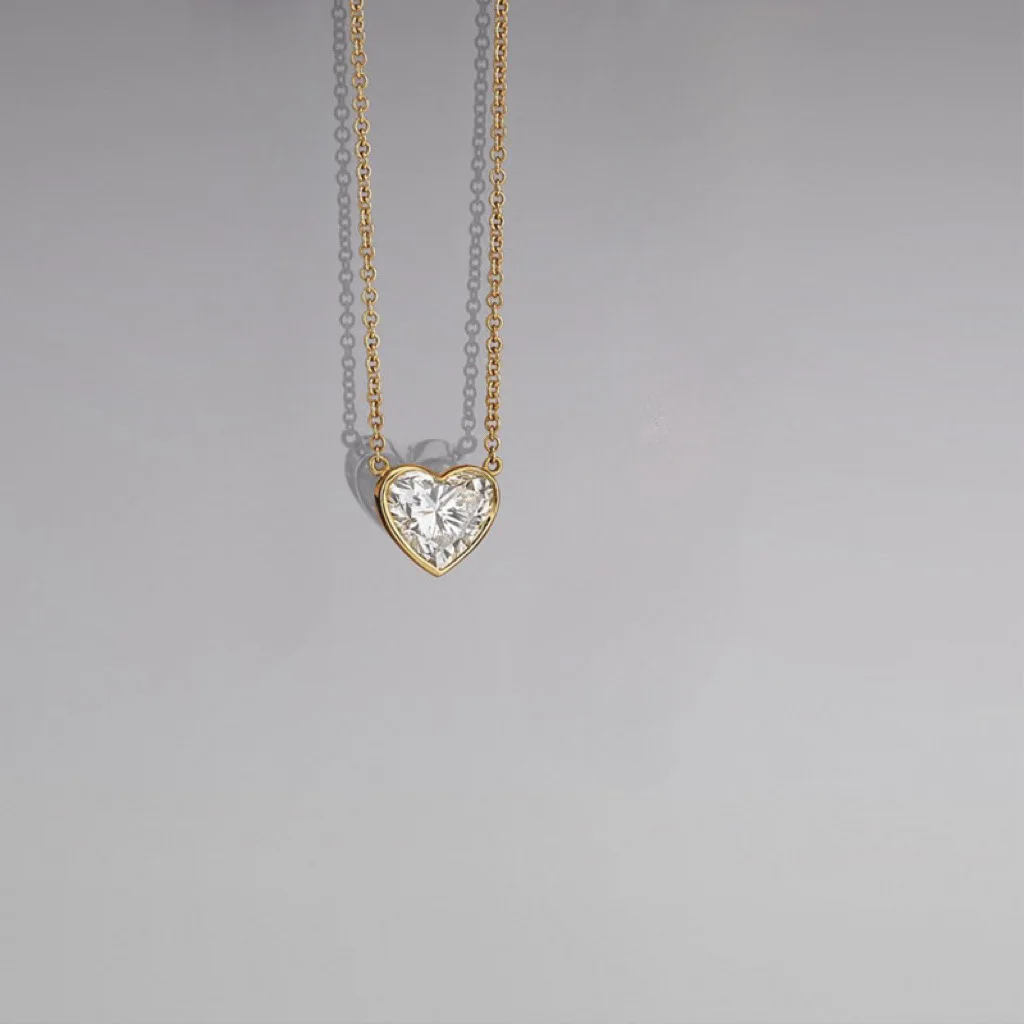 قلادة بدلاية مستديرة بيضاوية ، زركون من فولاذ التيتانيوم ، طلاء كهربائي في الفرن ، أزياء إنستغرام بسيطة ، فراغية