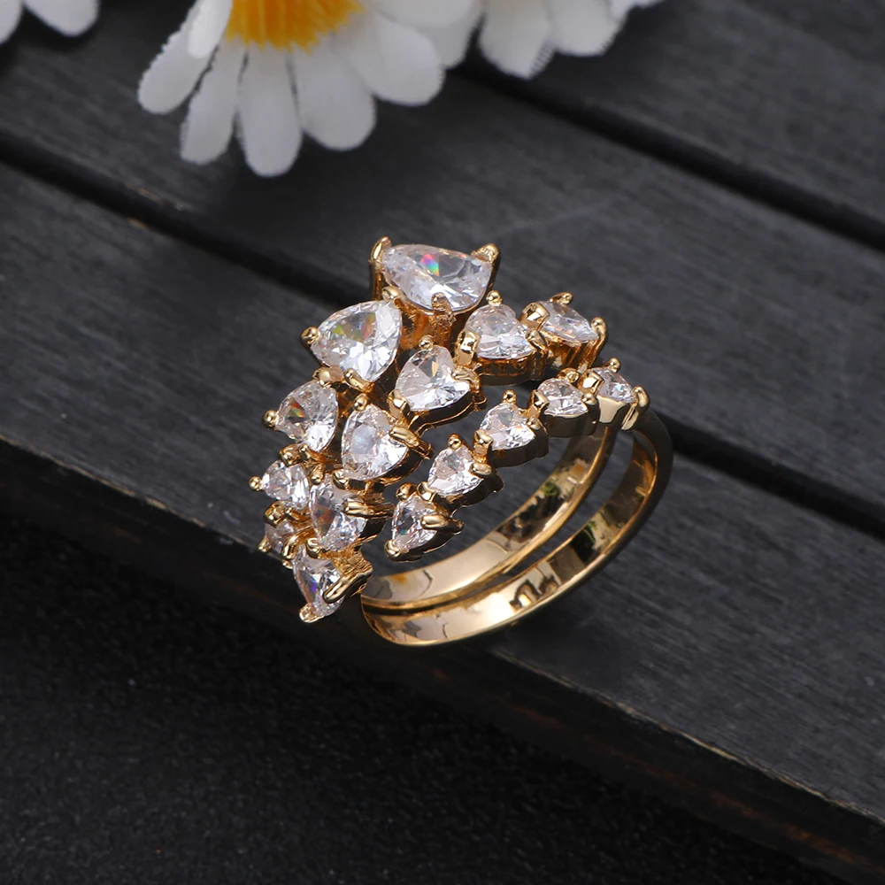 1 Piece Gold Heart Crystal Cluster Open Ring for Romantic Gala Fashion Women's Jewelry Gift for Anniversary