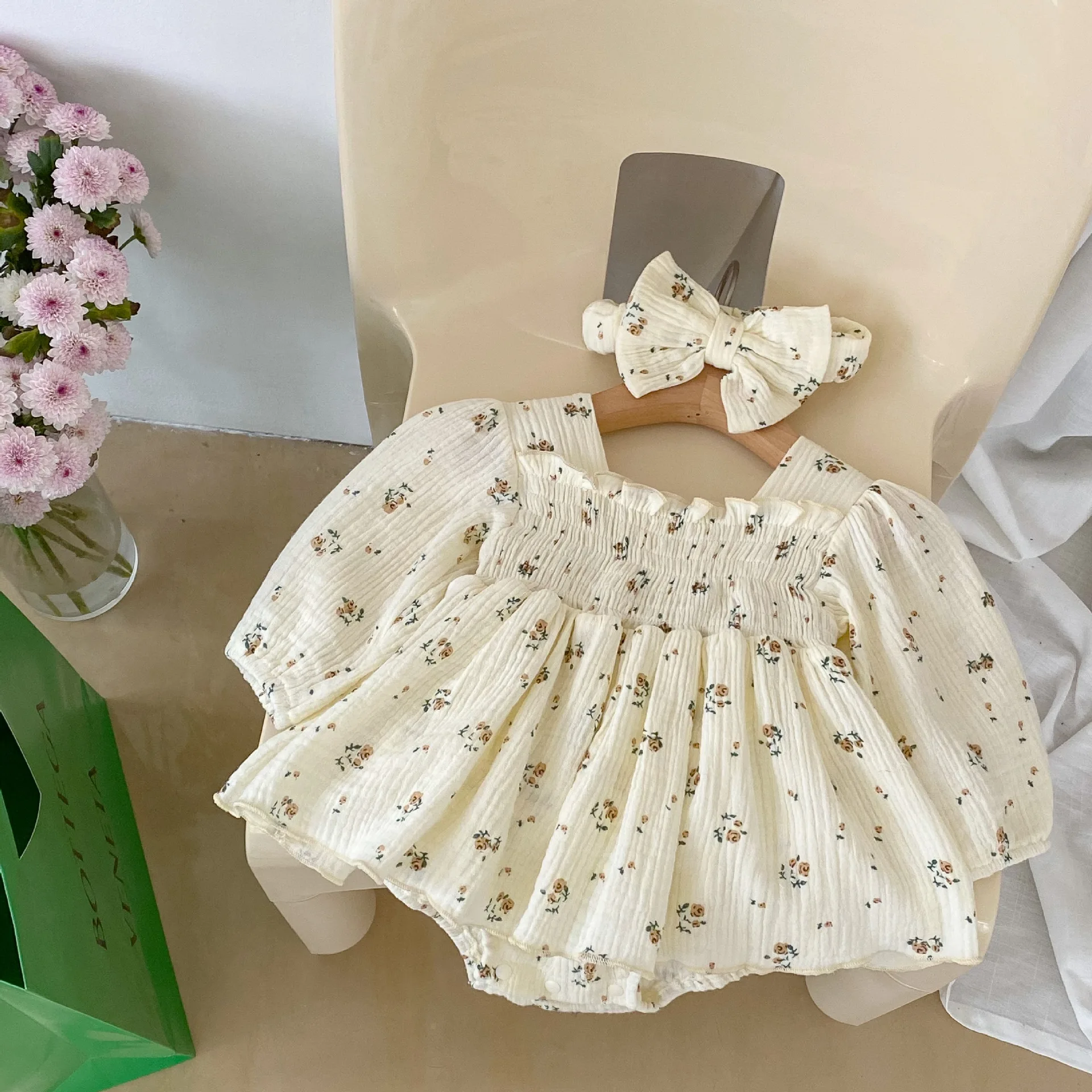 

Ins 2024 Spring Autumn Infant Girls Romper Cotton Fitted Waist Floral Baby Girls Bodysuit Ruched Long Sleeve Newborn Girls Dress