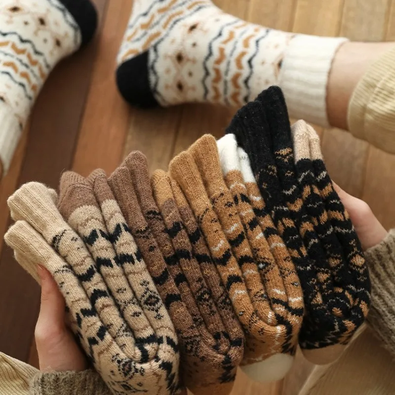 

5 Pairs Men's Mid-Calf Thick Fleece-Lined Thermal Socks Vintage Style Man Winter Warm Socks Set Hot Thermo Socks Wholesale 2025
