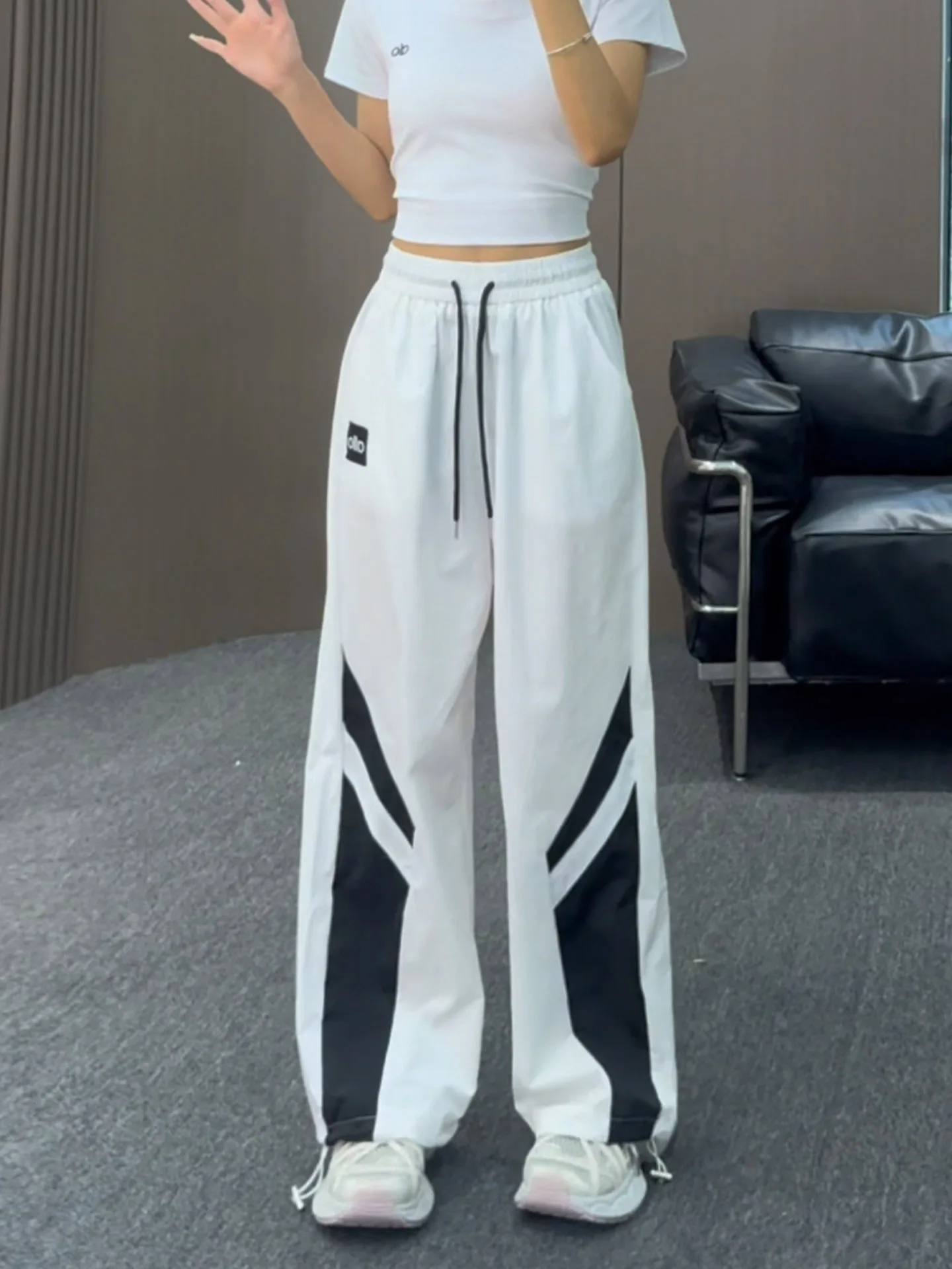 

Американские ретро сращивания цвета Qui Dry спортивные брюки женские летние тонкие новые свободные прямые повседневные брюки широкие брюки