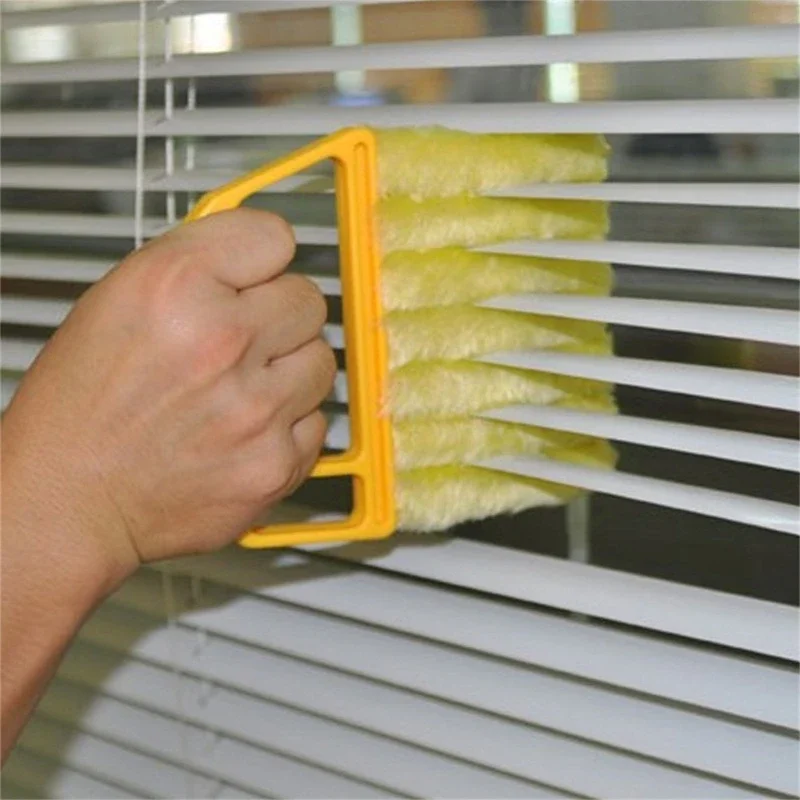 Window Duster for Cleaning Duster Fan Car Window Dry Use Air Conditioner Cleaning Supplies