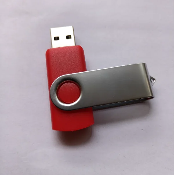 رقاقة EMMC ذات 53 سنًا لوحة تحكم محرك فلاش USB رقاقة تحكم CBM2199S تتطلب الإنتاج الضخم دون مذبذب كريستال