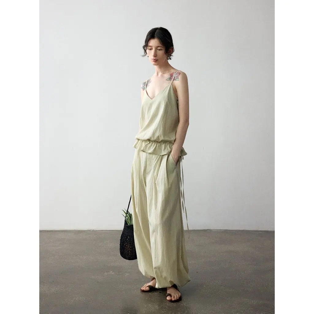 

Collinear Women's V-Neck Pleated Vest Summer New Soft Skin-Friendly Drawstring Luffed Sling C5175