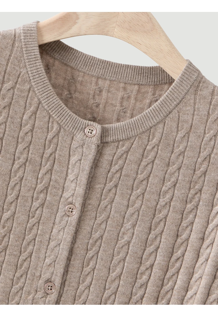 MZ62006 Damen-Strickjacke mit Zopfmuster, Rundhalsausschnitt, kurzen Ärmeln, Knopfleiste, lockerer Schnitt, einfarbig, Modal-Mischung, lässiger Pullover für den frühen Herbst – Detail 17