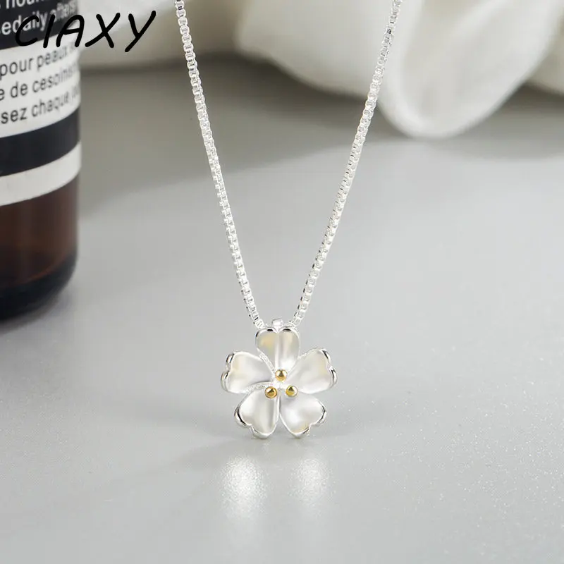 New Silver Color Separation Cherry Blossom Pendant Necklaces for Women Romance Flower Choker Student Party Jewelry Gift